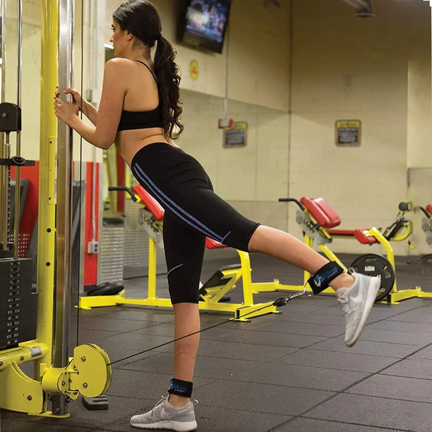 Gym Ankle Sizetrap For Cable Machine - Exercise And Fitness Workout Sizetrap With Neoprene Padding Attachments For LAT Pull Down Machine, Cable Home Gym And Resistance Bands