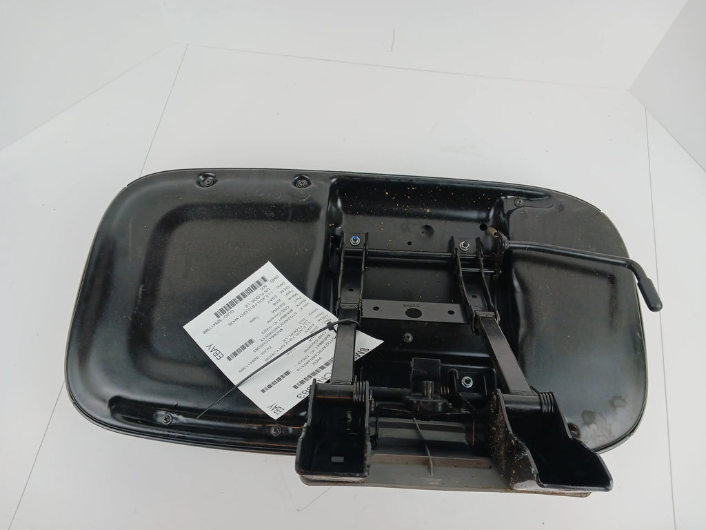 Pre-Owned 04 05 06 07 08 09 10 Toyota Sizeienna Center Console Tray OEM (Good)