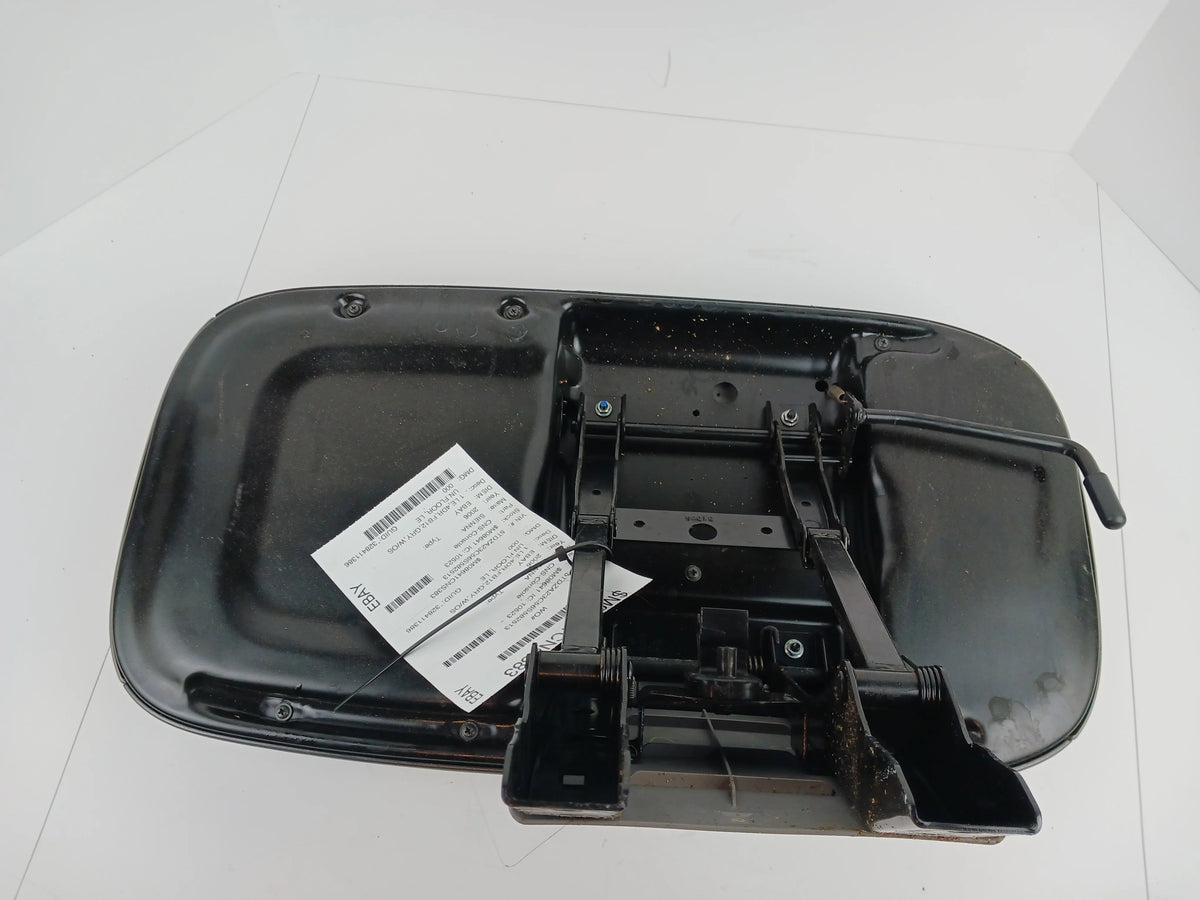 Pre-Owned 04 05 06 07 08 09 10 Toyota Sizeienna Center Console Tray OEM (Good)