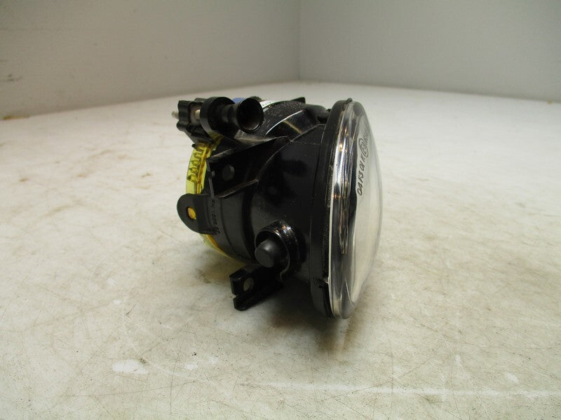 Pre-Owned 2023 Mercedes Sizeprinter LH Driver Bumper Mounted Fog Light OEM (Good)