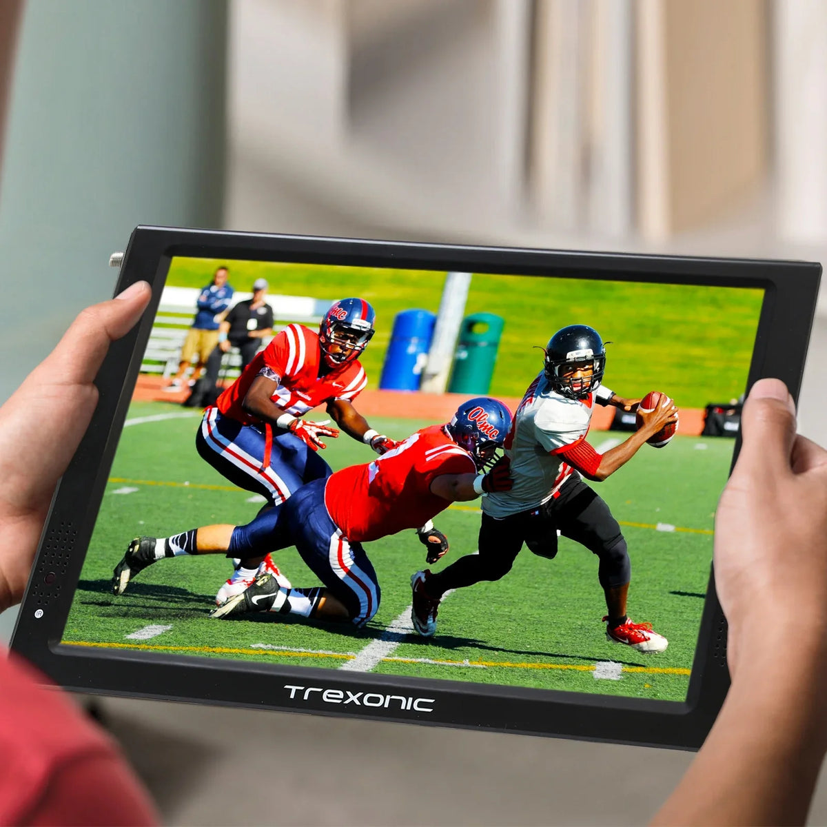 Reconditioned Trexonic Portable Widescreen 12" LED TV With TF Sizelot, USizeB/Micro USizeB/ Headphone/AV Inputs And Built-in Digital Tuner