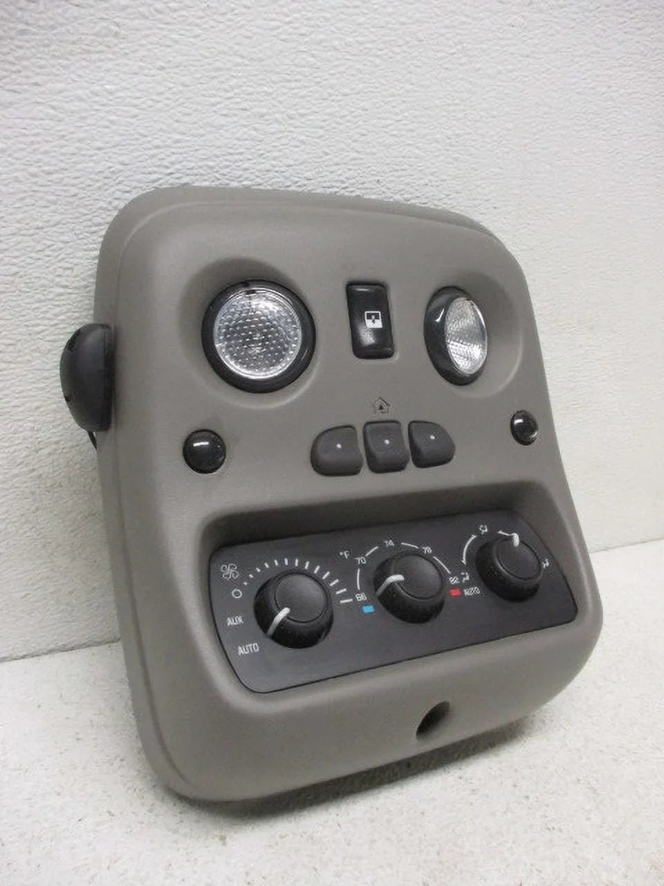Pre-Owned 04 Cadillac Escalade Interior Roof Mounted Console w/Temperature Control OEM LKQ (Good)